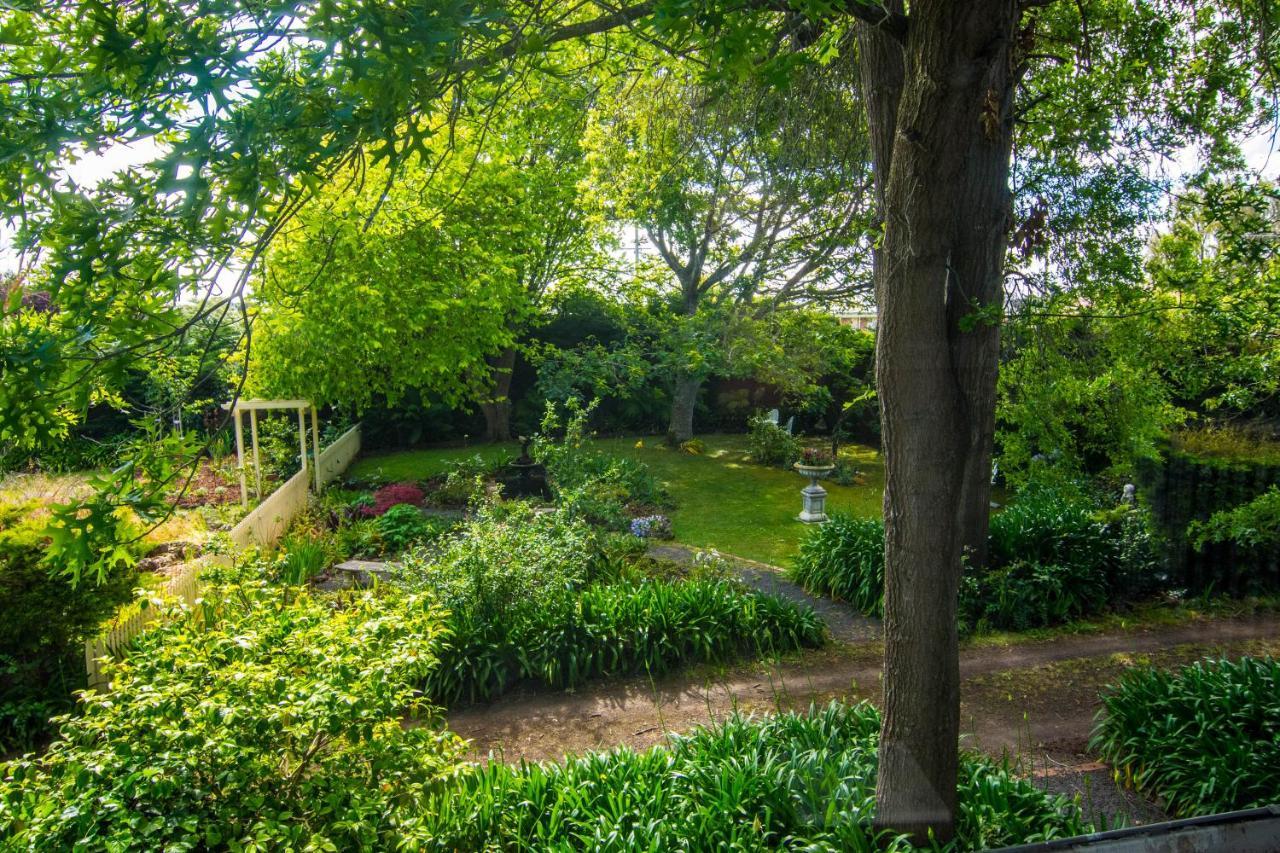 Heytesbury House Bed & Breakfast